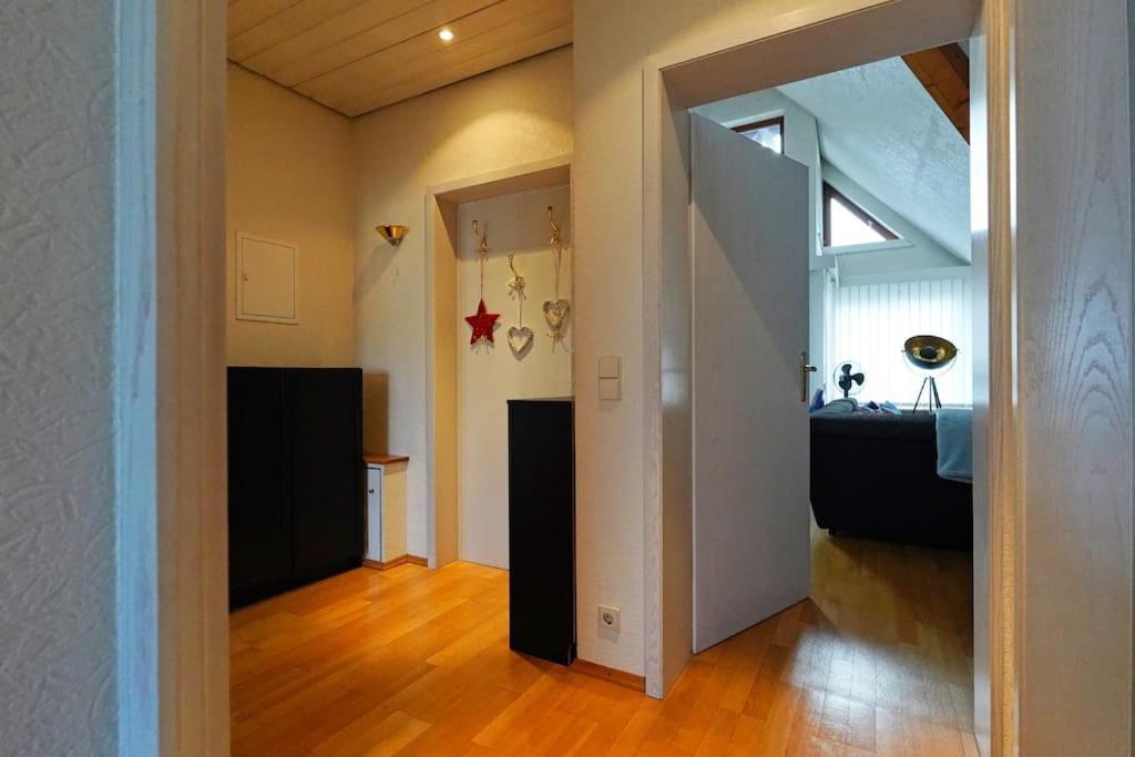 Grosse, Helle Wohnung Fuer Bis Zu 6 Personen Weinheim Dış mekan fotoğraf
